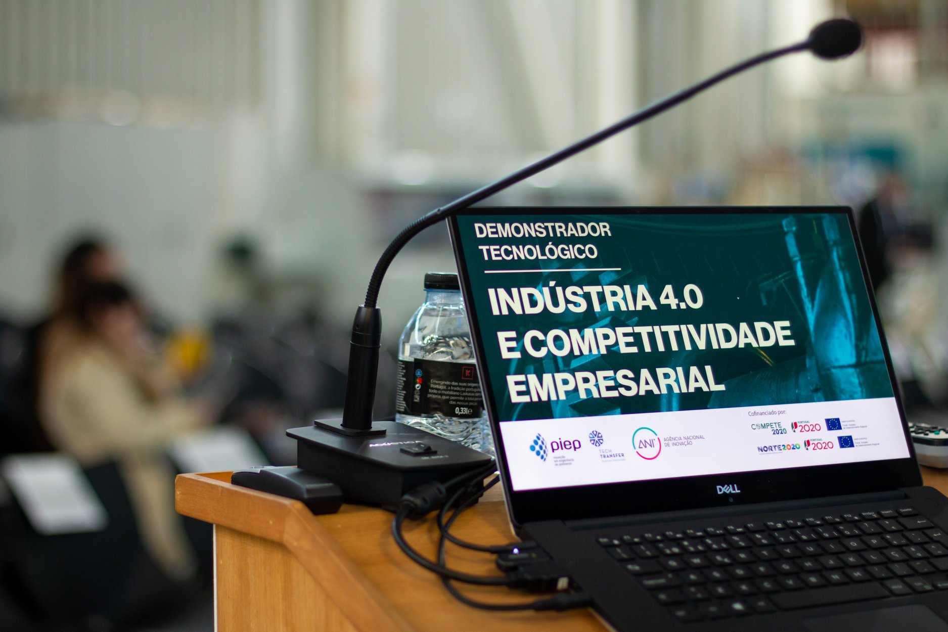 Demonstrador Tecnológico: Indústria 4.0 e Competitividade Empresarial